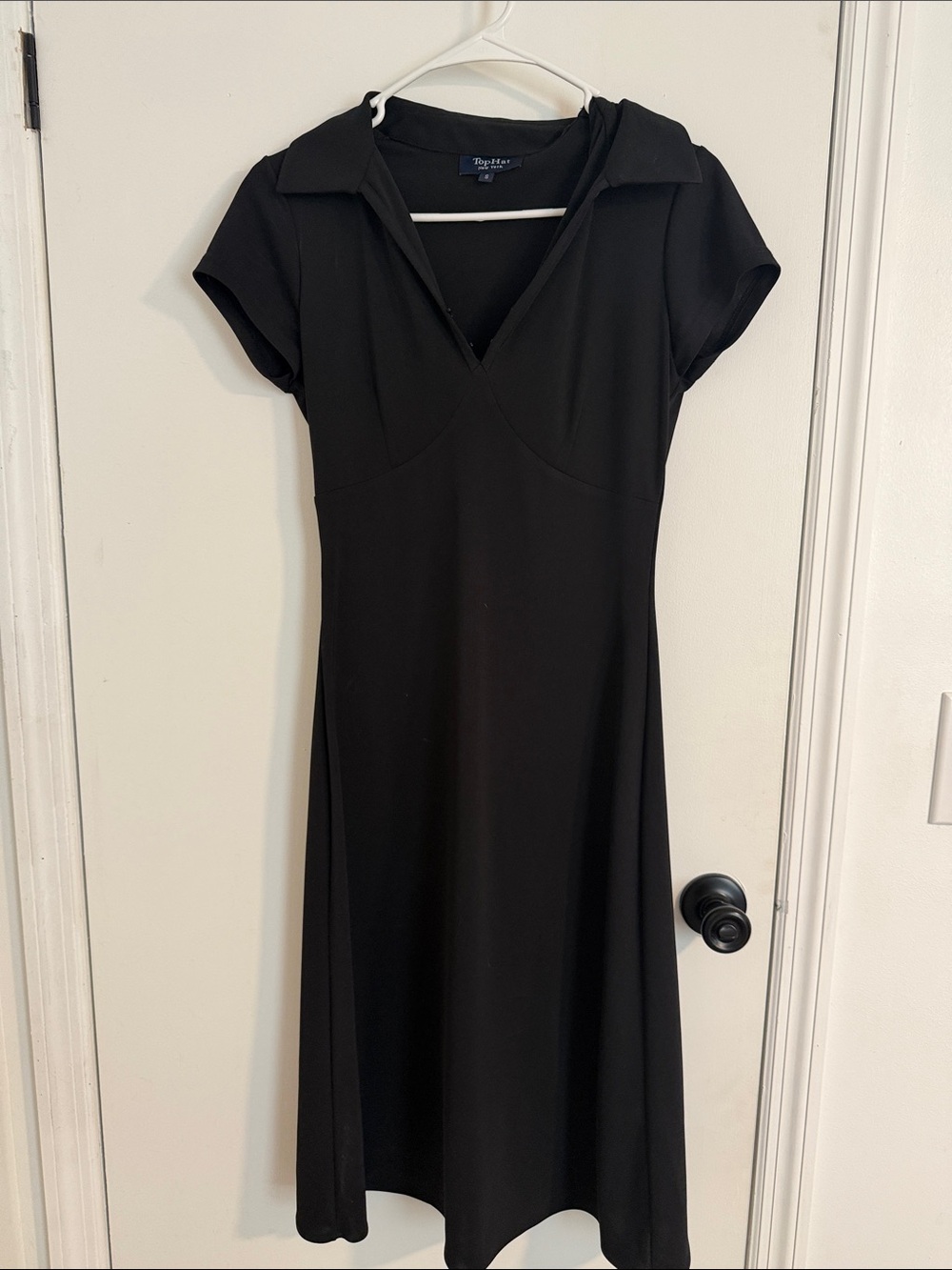Tophat Black Collared V-Neck Midi Dress small